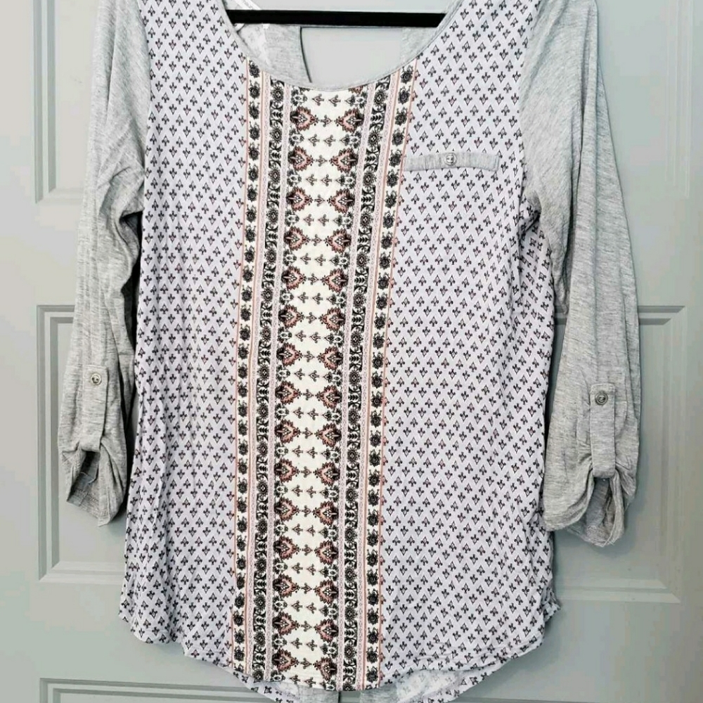 2/$20 Maurice's 3/4 sleeve women's shirt button v back, grey boho print size M